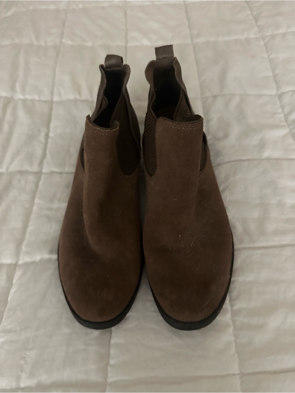 Aetrex Women's Brown Suede Chelsea Heeled Boots